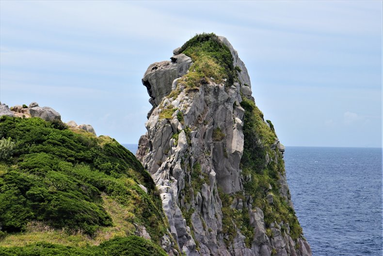 壱岐の断崖絶壁にある猿岩